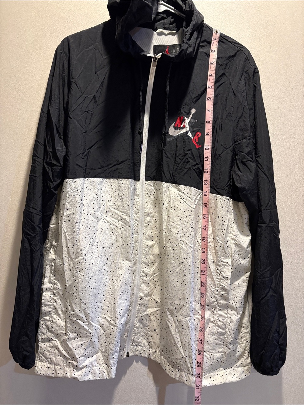 Jumpman Nike Air Jordan Windbreaker Jacket SZ Large Black White Full Zip Hoodie - Picture 10 of 11